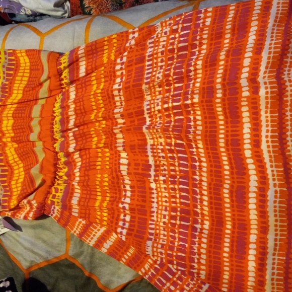 Dress - Picture 2 of 7